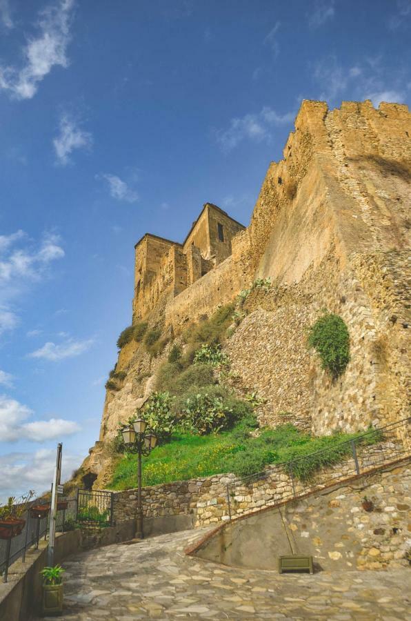 Casa Castello Ξενοδοχείο Rocca Imperiale Εξωτερικό φωτογραφία